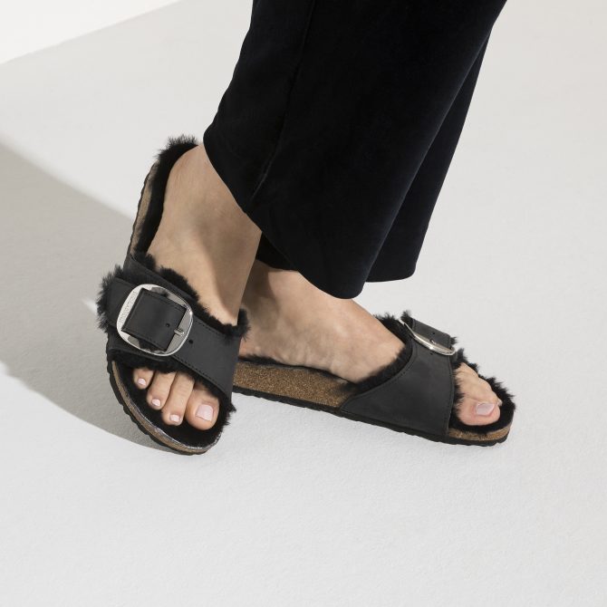 Madrid Big Buckle Shearling Oiled Leather - Image 3